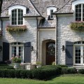 The exterior walls of a home outfitted with the Colonial stone veneer from Halquist's Castlestone Collection.